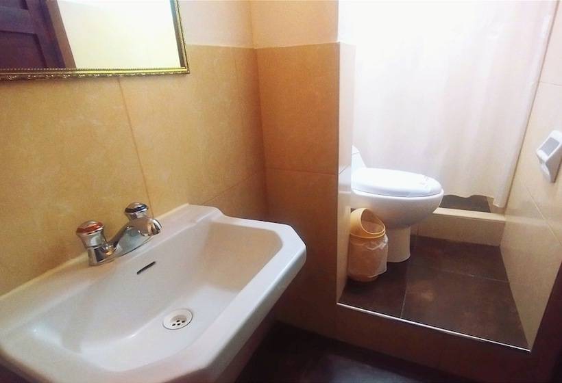 اتاق استاندارد یک نفره, Yañez Inn