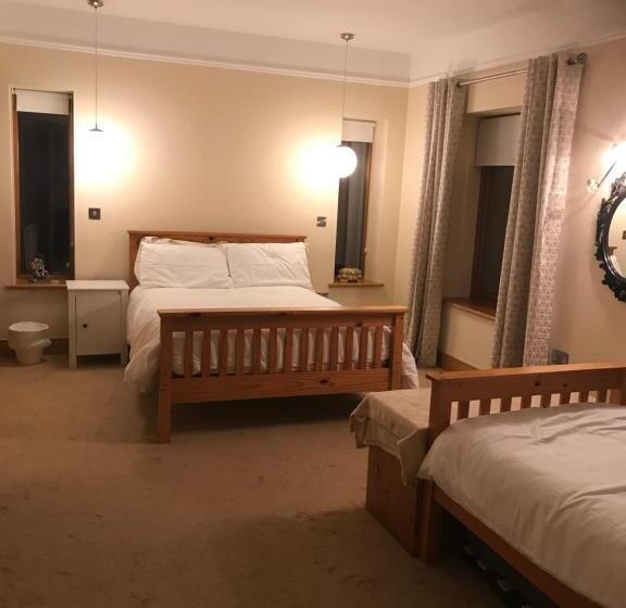 Семейный Номер, Laithreach Briuin B&b W23e0h9