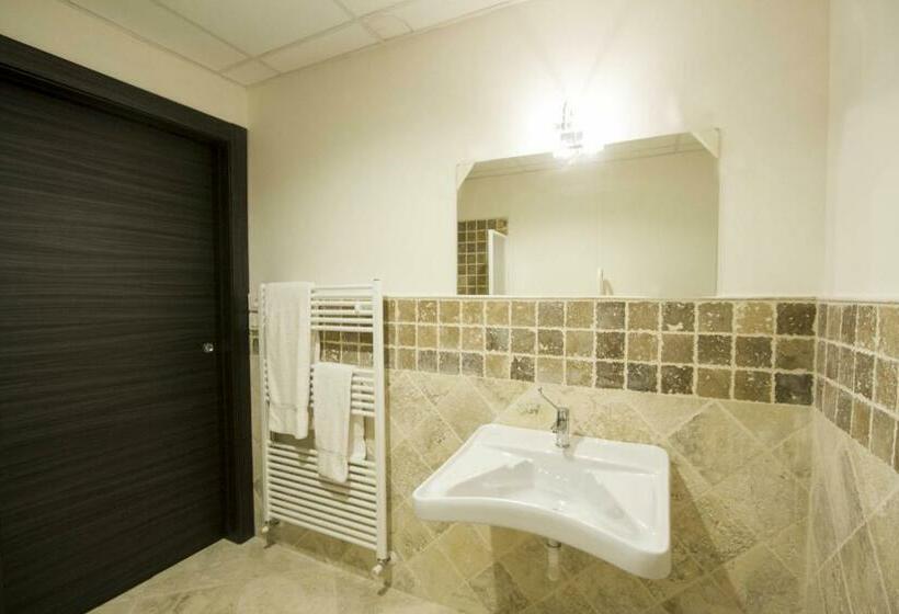 سوییت جونیور لوکس, Arezzo Asc