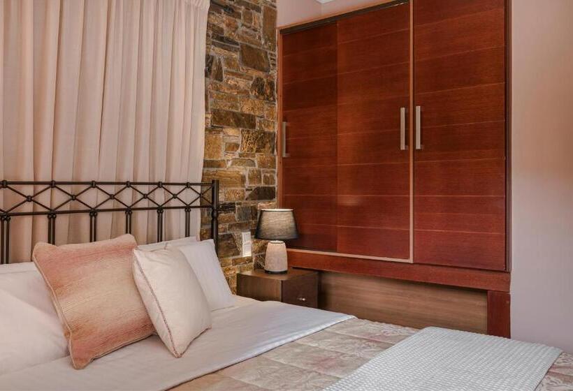 豪华套房, Paramithenio Village Beach Resort & Spa