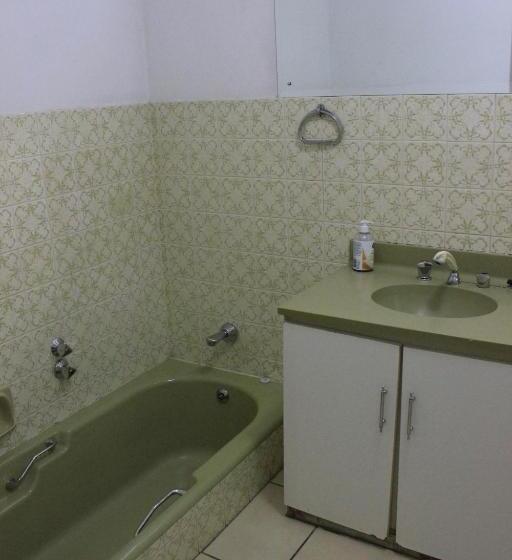 Номер Стандарт Трехместный, Three Arches Guesthouse
