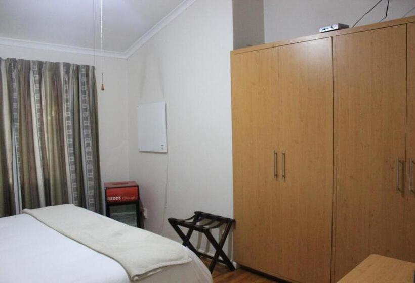 Номер Стандарт, Three Arches Guesthouse