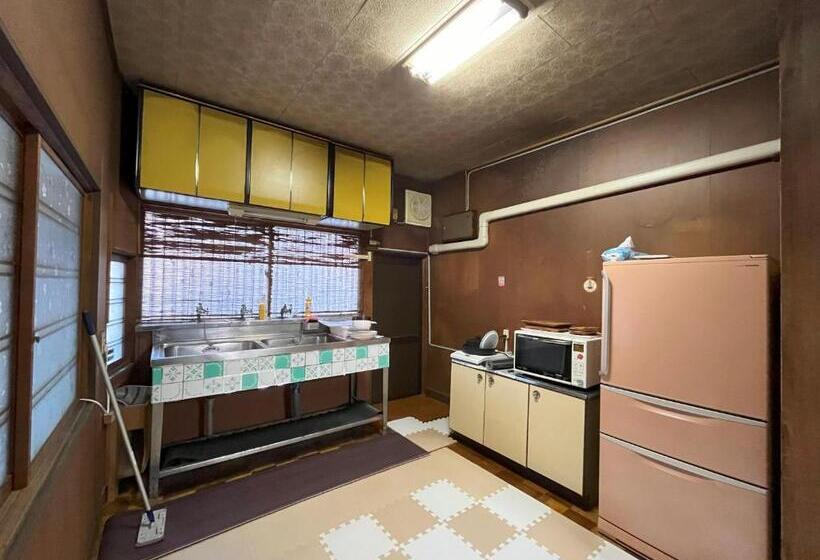 ドゥプレックスルーム, 福井駅から徒歩2分の1棟貸切民泊 最低限福井駅前
