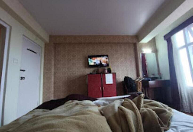 Номер Deluxe, Darjeeling Hotel Sandrup , Darjeeling