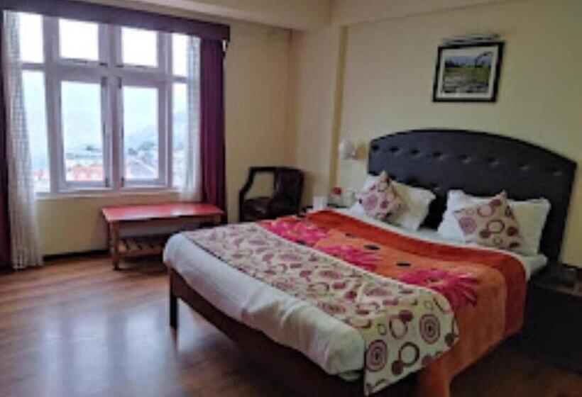 Номер Deluxe, Darjeeling Hotel Sandrup , Darjeeling