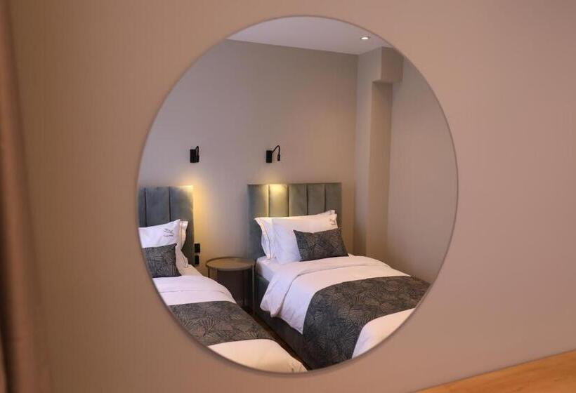 اتاق استاندارد سه نفره, Dallga Suites
