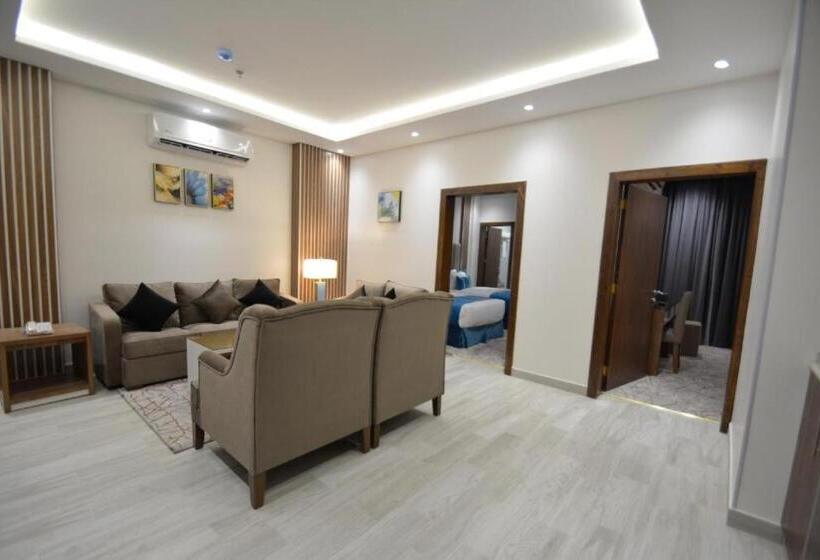 سوییت اجرایی, جولدن بوجاري الضيافه