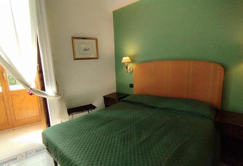 Номер Стандарт, Le Due Sicilie Guest House