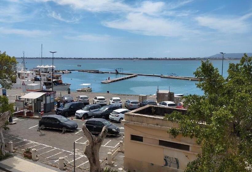 Номер Стандарт Вид на Море с Балконом, Le Due Sicilie Guest House