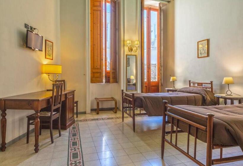 Номер Стандарт Трехместный, Le Due Sicilie Guest House