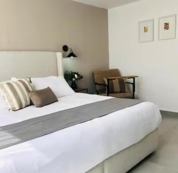 Quarto Estandar com Terraço, Urban Chapalita