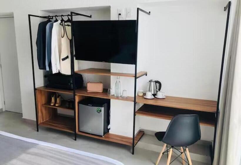 Quarto Estandar com Terraço, Urban Chapalita