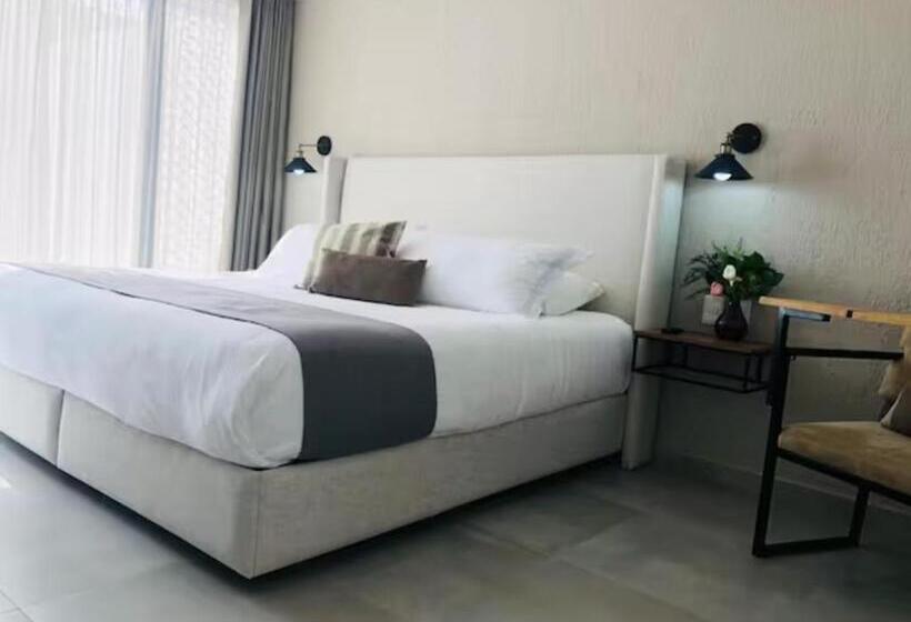 Quarto Estandar com Terraço, Urban Chapalita