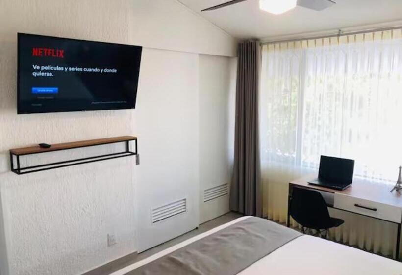 Quarto Estandar, Urban Chapalita