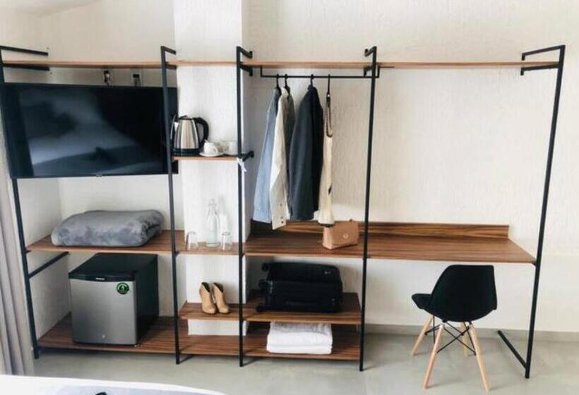 Quarto Estandar, Urban Chapalita