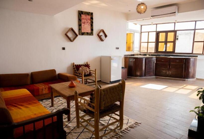 غرفة قياسية فردية حمام مشترك, Adventurekeys Surf Yoga Cowork