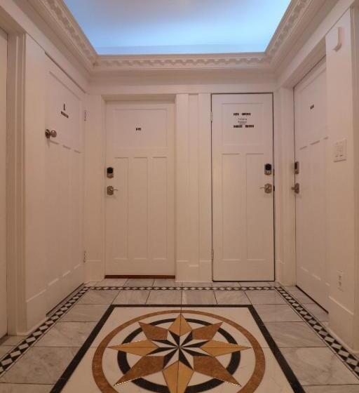 带2个卧室的套房, Lipton Place By Elegant Waterfront