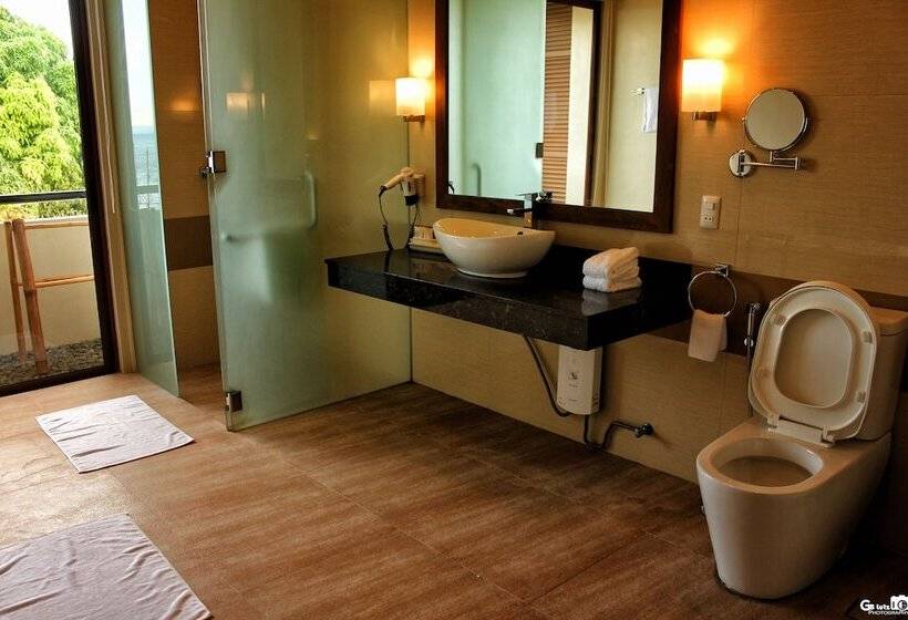 デラックスルーム, Bravo Resorts  Munting Paraiso