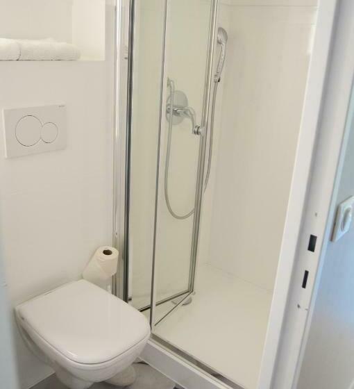 Номер Стандарт Трехместный, Ibis Budget Rouen Nord Isneauville