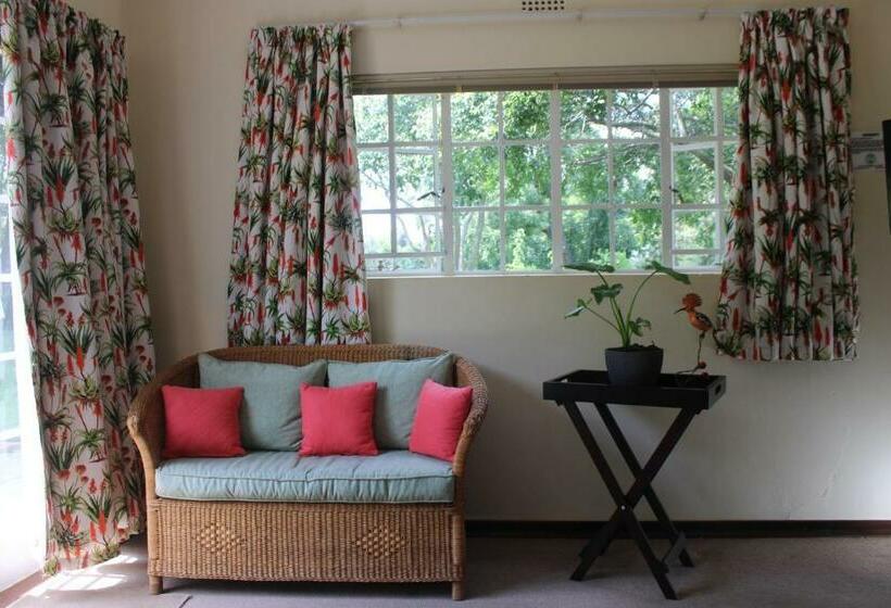 Номер Стандарт, Random Harvest Country Cottages