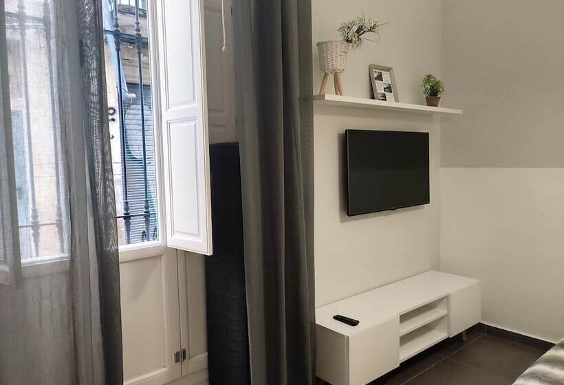 آپارتمان 1 خوابه همکف, Flats Friends Soho Suites