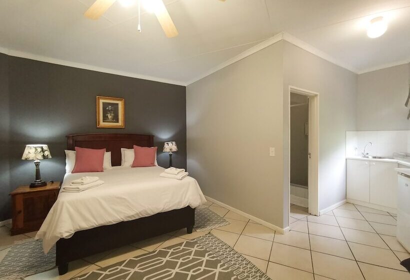 Семейный Номер, Loerie Guesthouse