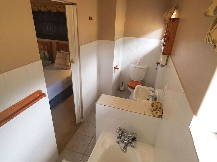 Номер Стандарт, Loerie Guesthouse