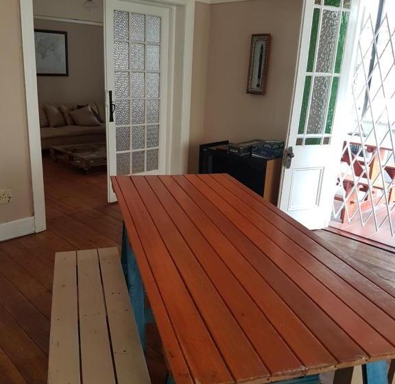 Бунгало Стандарт, Oasis Shanti Backpackers