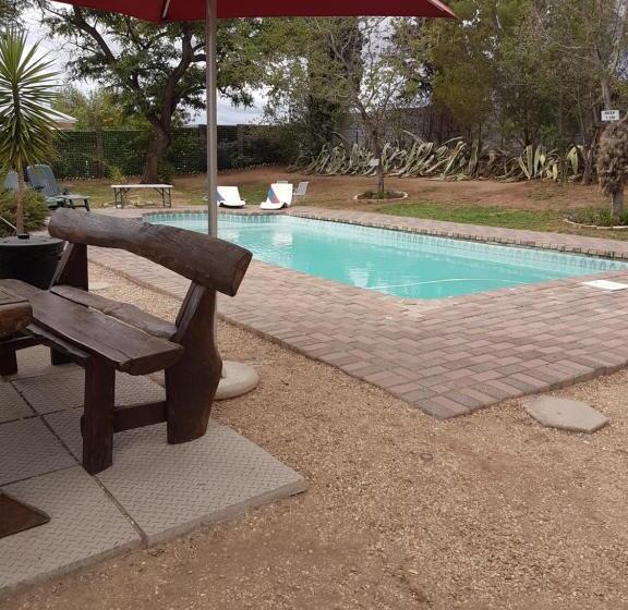Номер Стандарт, Oasis Shanti Backpackers
