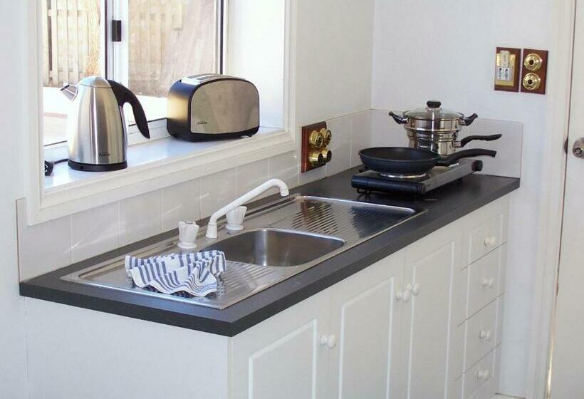 패밀리 룸, Clearwater Motel Apartments