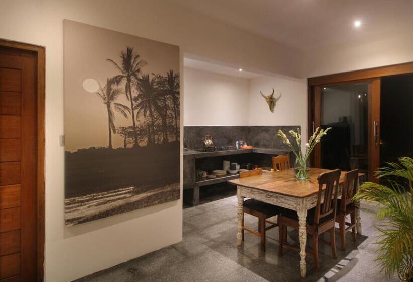 Apartamento 2 Quartos com Piscina, The Apartments Canggu