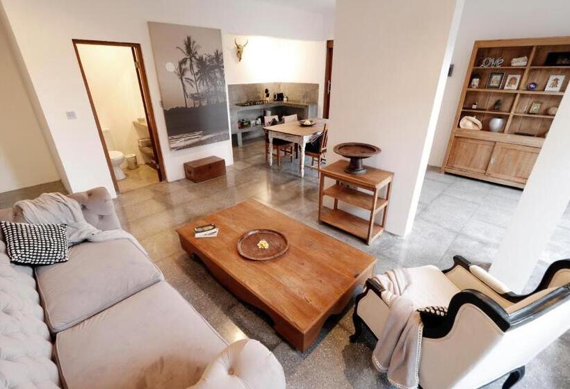 Apartamento 2 Quartos com Piscina, The Apartments Canggu