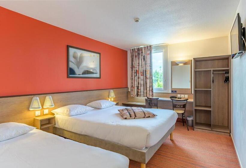 Номер Стандарт Трехместный, Ace Hôtel Paris Roissy
