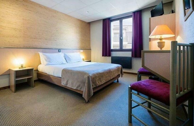 Номер Стандарт, Hôtel Le Savoie