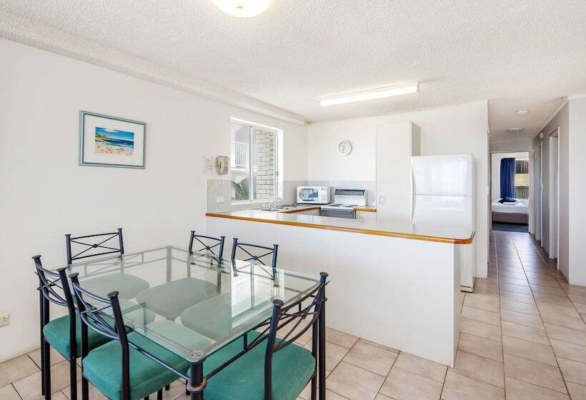 Апартаменты 3 Спальни Вид на Море, Capeview Apartments Caloundra