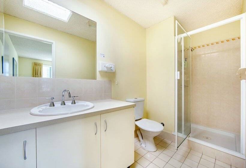 Апартаменты 3 Спальни Вид на Море, Capeview Apartments Caloundra