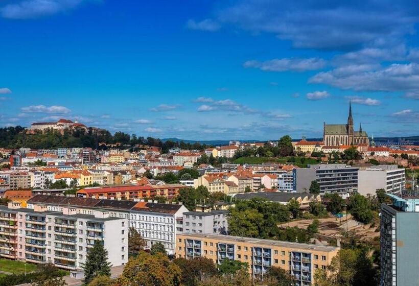 Люкс Вид на Город, Courtyard By Marriott Brno