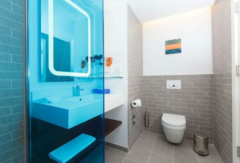 اتاق استاندارد, Park Inn By Radisson Novokuznetsk