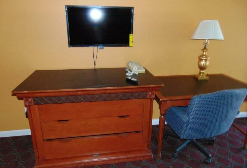 Номер Стандарт 2 Двуспальные Кровати, Budget Inn Roxboro