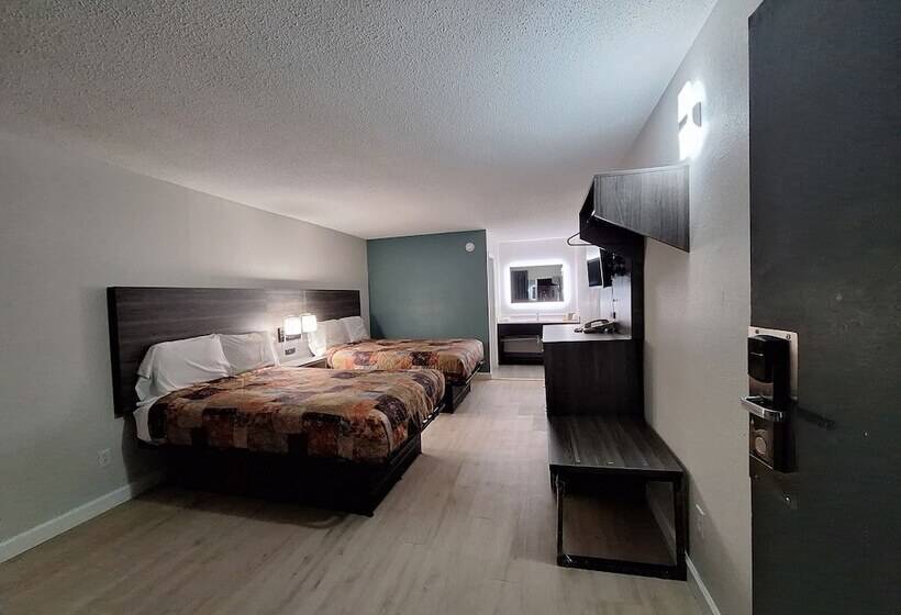 Номер Стандарт 2 Двуспальные Кровати, Budget Inn Roxboro