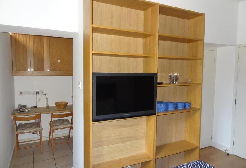 Студия Классика, Studios2let   North Gower