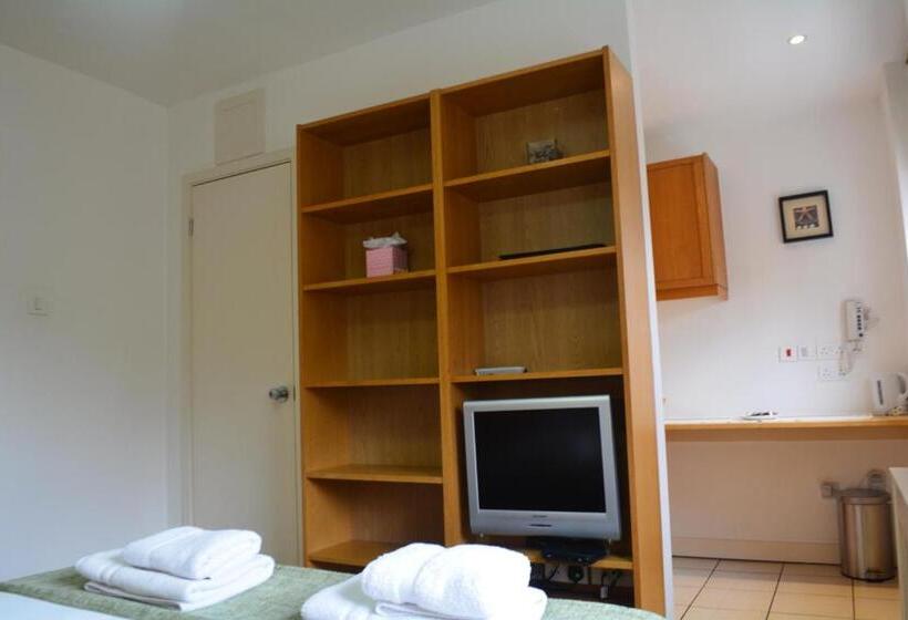 Студия Классика, Studios2let   North Gower