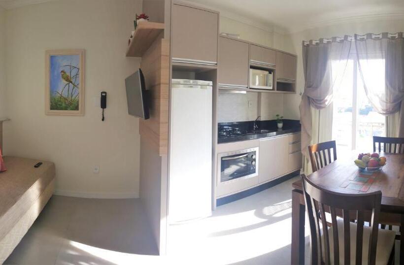 Deluxe Suite Sea View, Bomar Residence