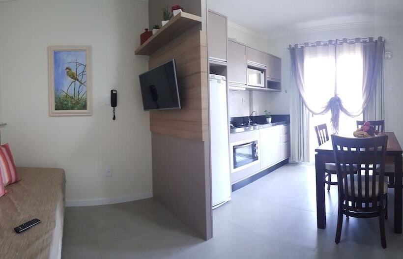 Deluxe Suite Sea View, Bomar Residence