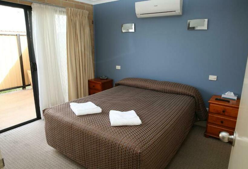 스탠다드 룸, Emerald Central Palms Motel