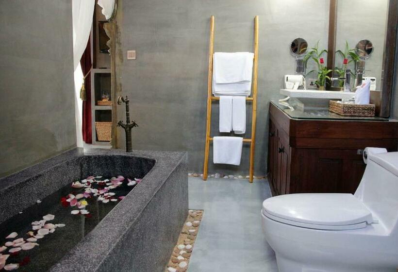 Люкс Повышенной Комфортности, Cambana D'angkor Suites
