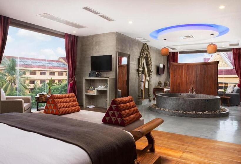 Королевский Люкс, Cambana D'angkor Suites