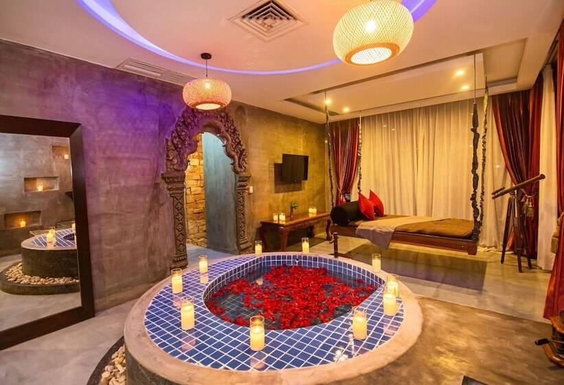 Королевский Люкс, Cambana D'angkor Suites