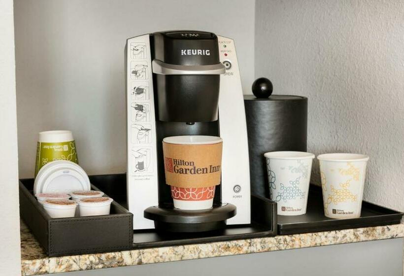 Полулюкс, Hilton Garden Inn Statesville