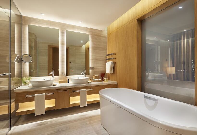 سوییت اجرایی, Hyatt Regency Tashkent